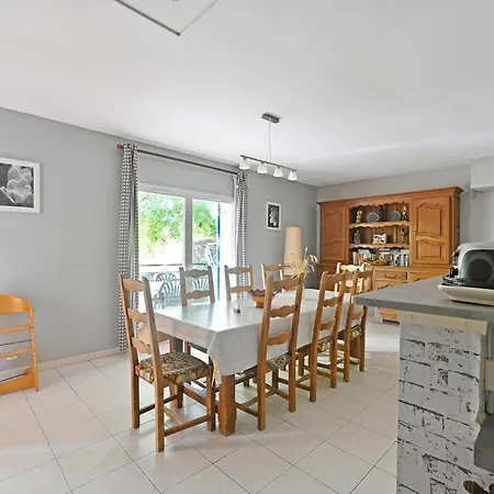 3 Bedroom In * Mazan